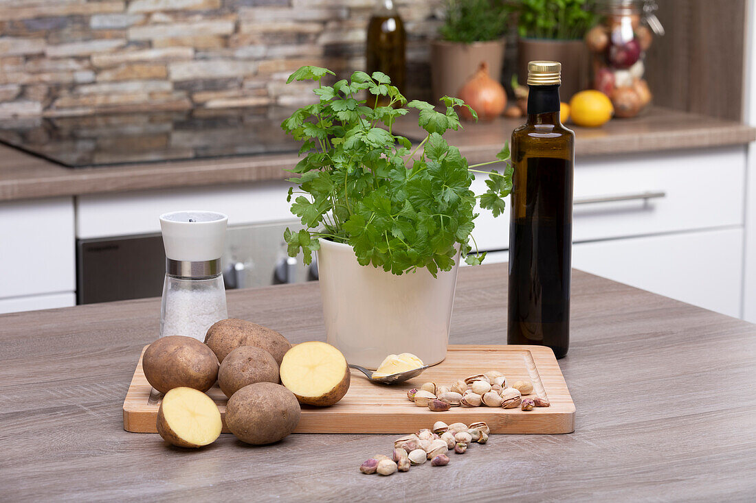 Parsley Potatoes with Pistachios - Ingredients