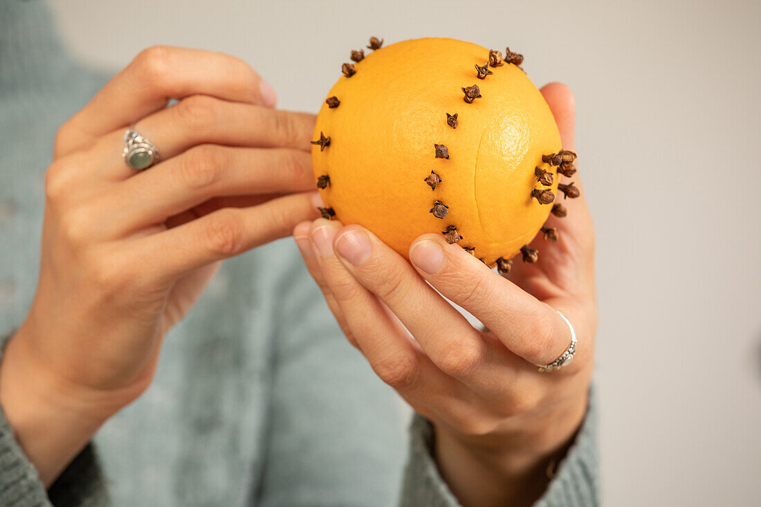 Decorations to make with oranges