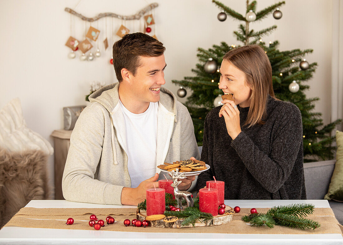 Advent wreath - Decorating