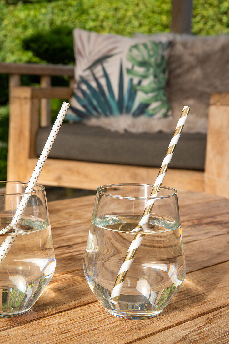 Patio decoration - Glasses on table