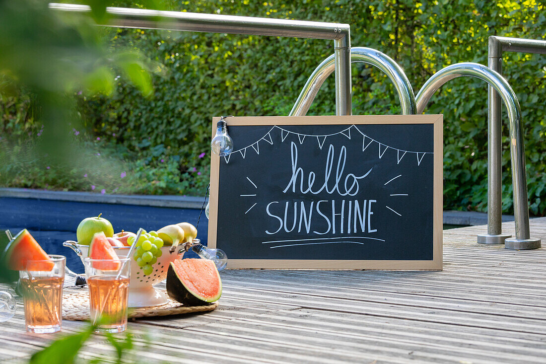 summer - drinks by the pool