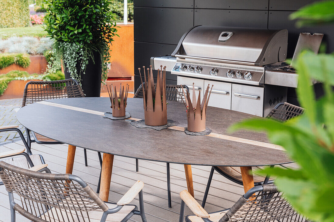 Terrace - Furniture - Grill