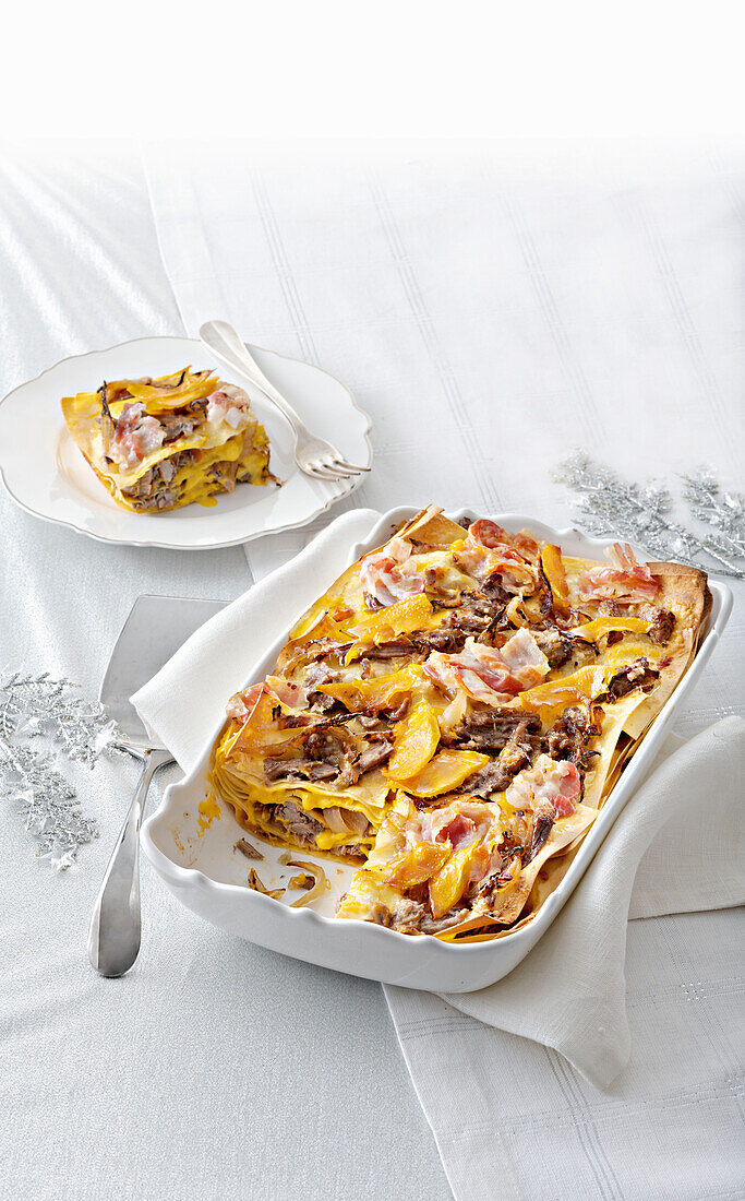 Lasagne mit Perlhuhn, Pancetta und Kürbisragout