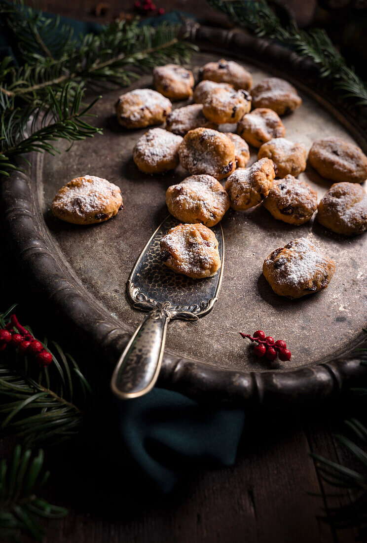 Vegan mini stollen