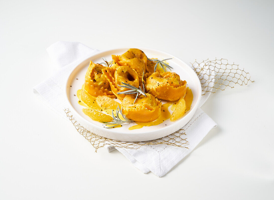 Tortellini with sea bass in saffron sauce