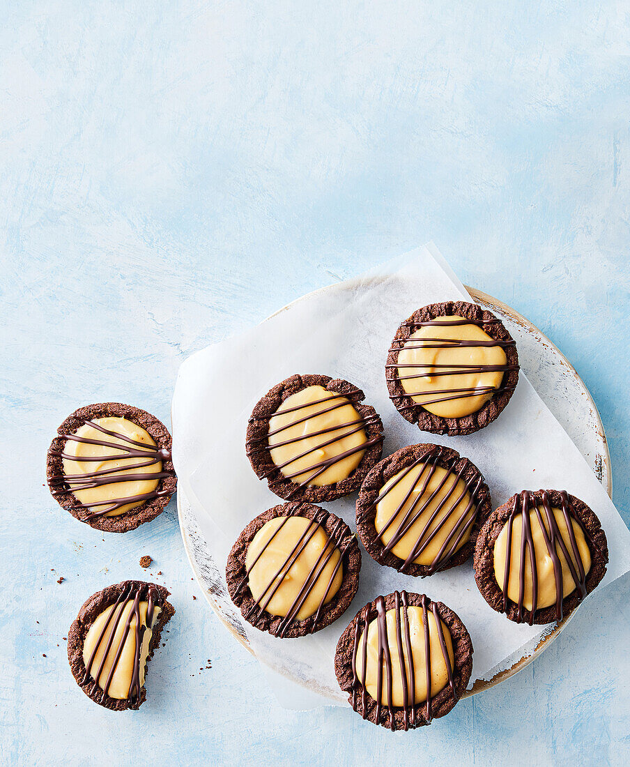 Chocolate biscuit pudding tart made from 5 ingredients