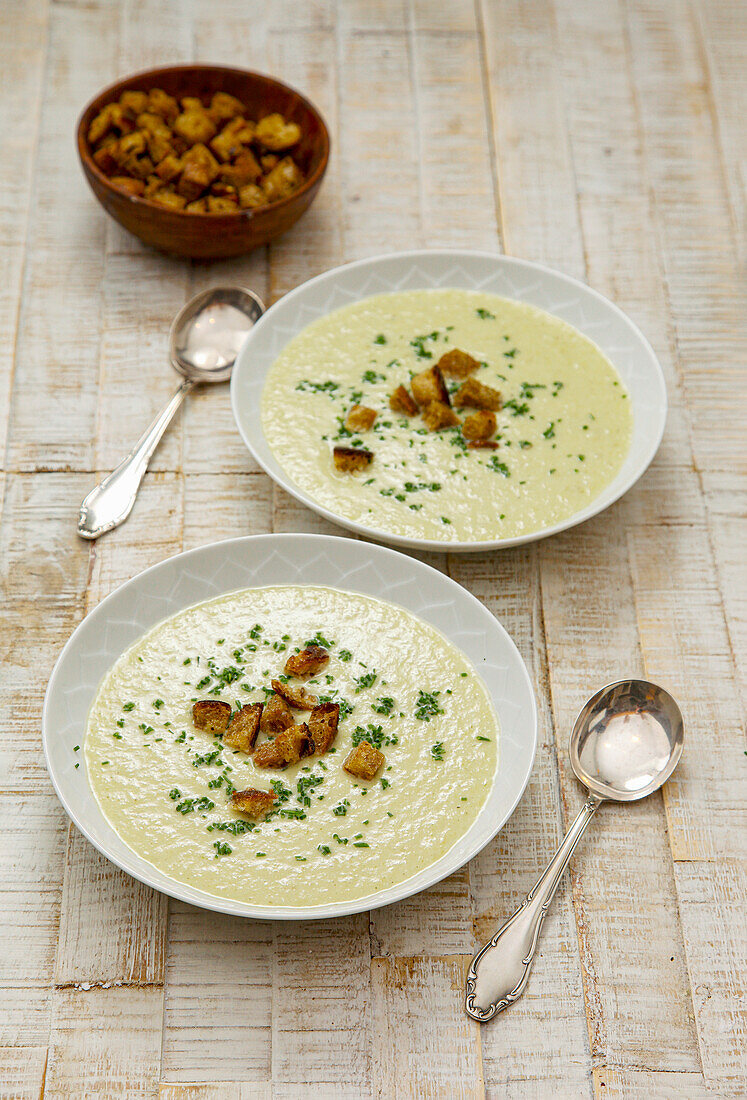 Cream of leek soup with dark croutons