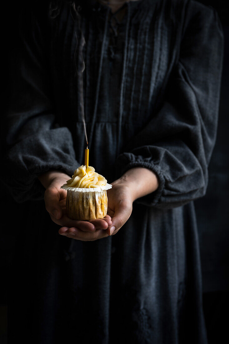 Lemon and poppy seed cupcake