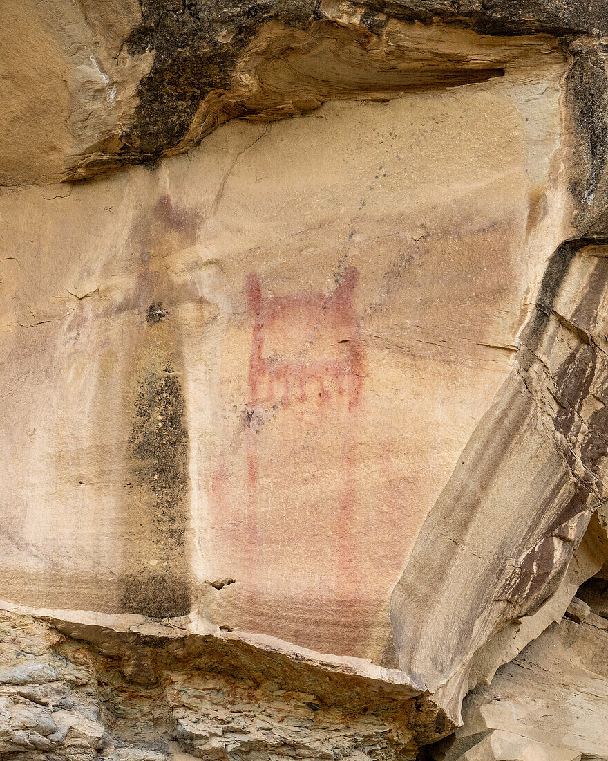 Prähispanische Piktogramme an der Kokopelli Interpretive Site im Canyon Pintado National Historic District in Colorado. Prähispanische Felszeichnungen der amerikanischen Ureinwohner