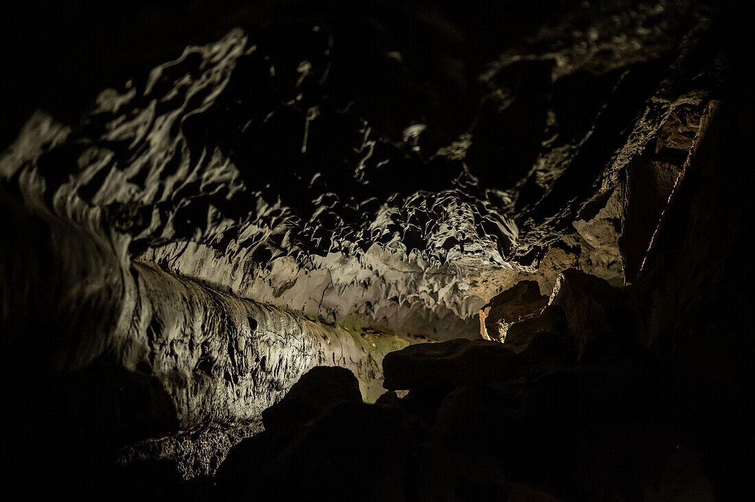 Cueva de los Verdes, eine Lavaröhre und Touristenattraktion der Gemeinde Haria auf der Insel Lanzarote, Kanarische Inseln, Spanien