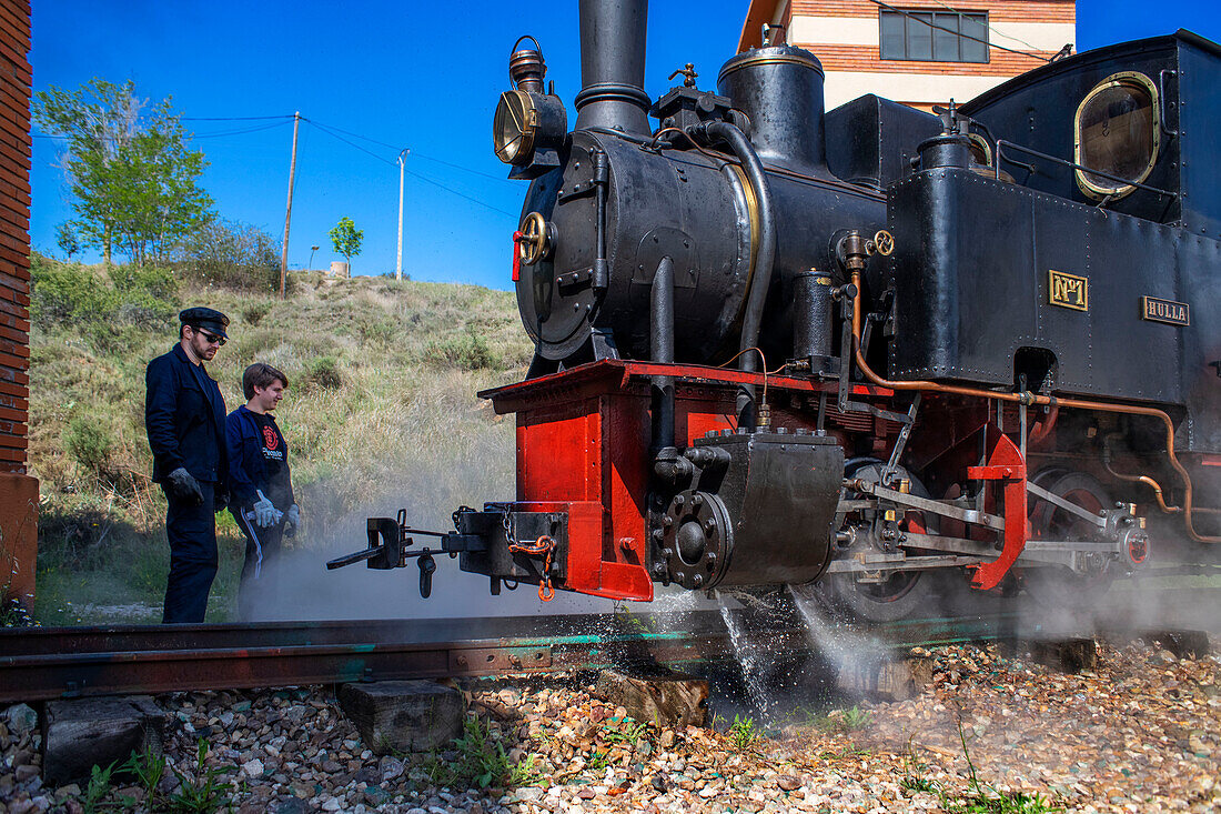 Dampfzug, Bergwerksbahn von Utrillas und Themenpark Bergbau und Eisenbahn von Utrillas, Utrillas, Cuencas Mineras, Teruel, Aragonien, Spanien