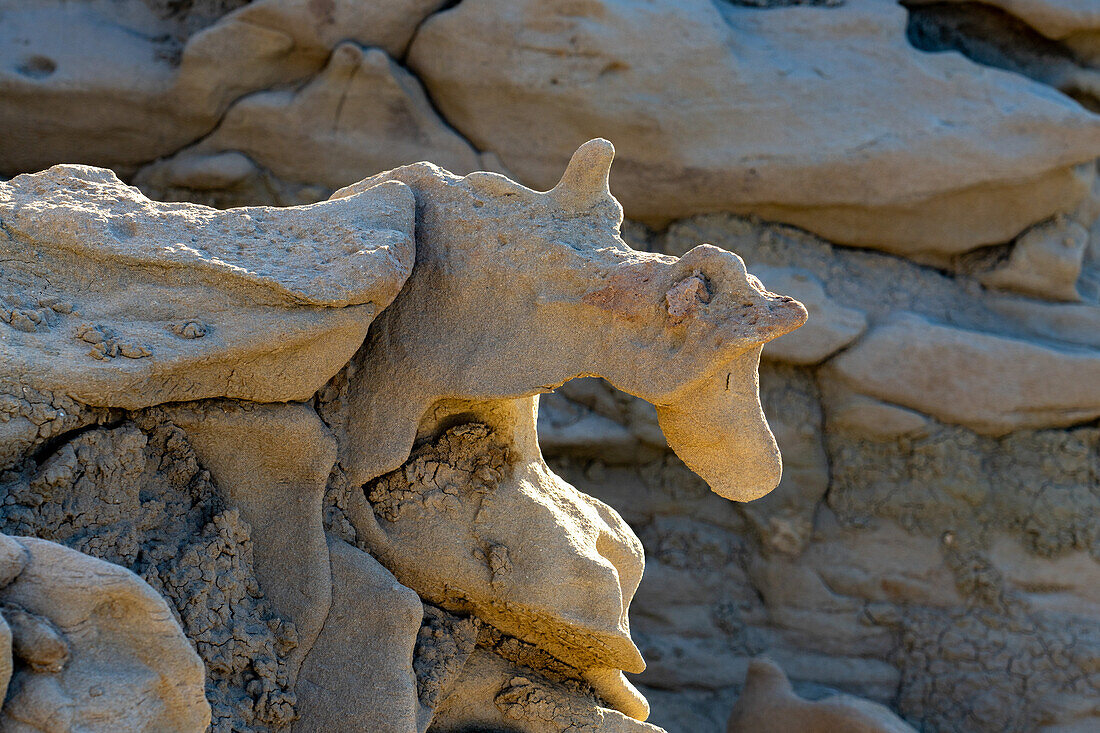 Fantastisch erodierte Sandsteinformationen in der Fantasy Canyon Recreation Site in der Nähe von Vernal, Utah