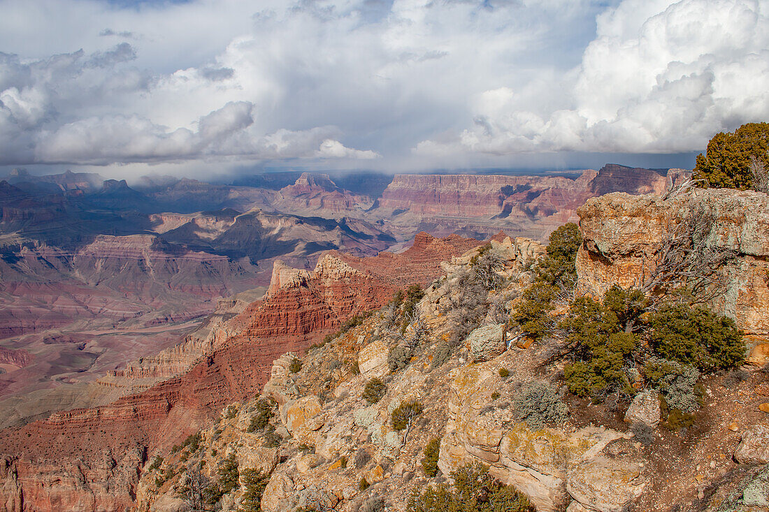 View from the South Rim in Grand Canyon National Park, Arizona.