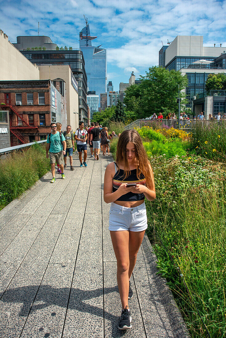 Tourism in the New york high line new urban park formed from an abandoned elevated rail line in Chelsea lower Manhattan New york city HIGHLINE, USA