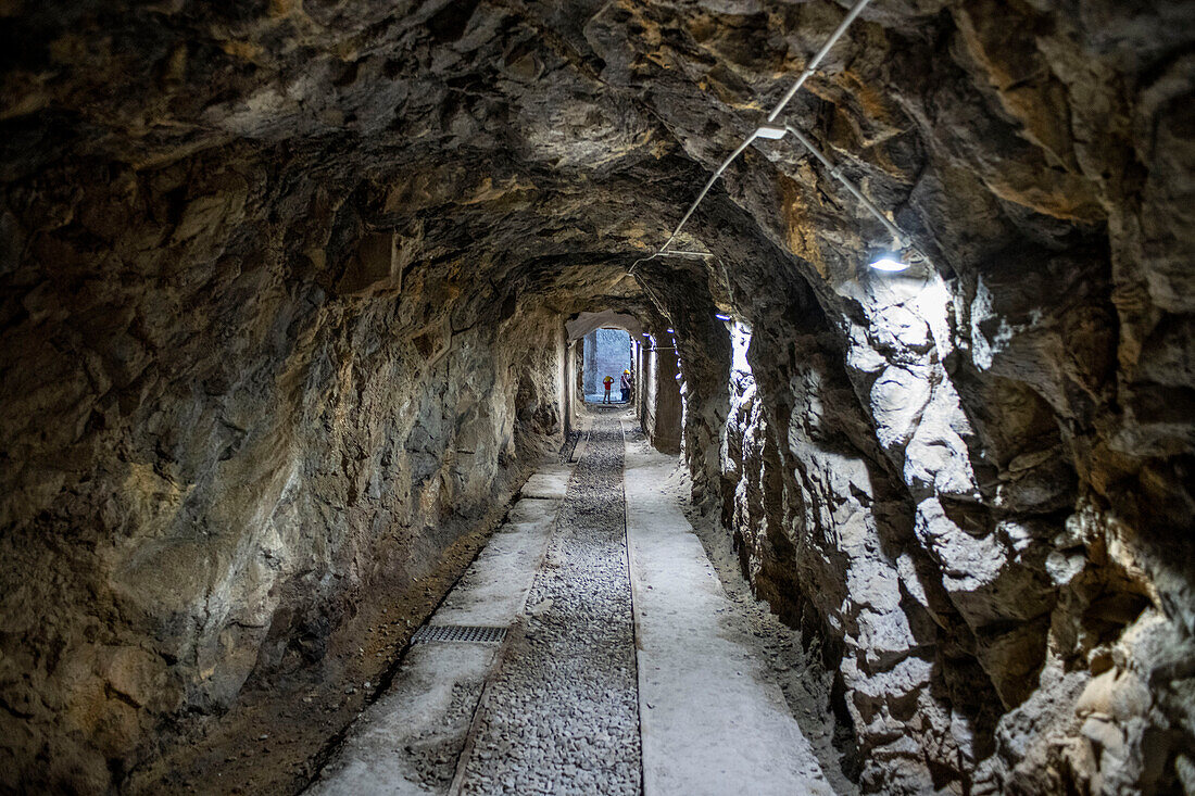 Museu de Ciment oder Asland ciment Museum, gefördert von Eusebi Güell und entworfen von Rafael Guastavino, Castellar de n'hug, Berguedà, Katalonien, Spanien