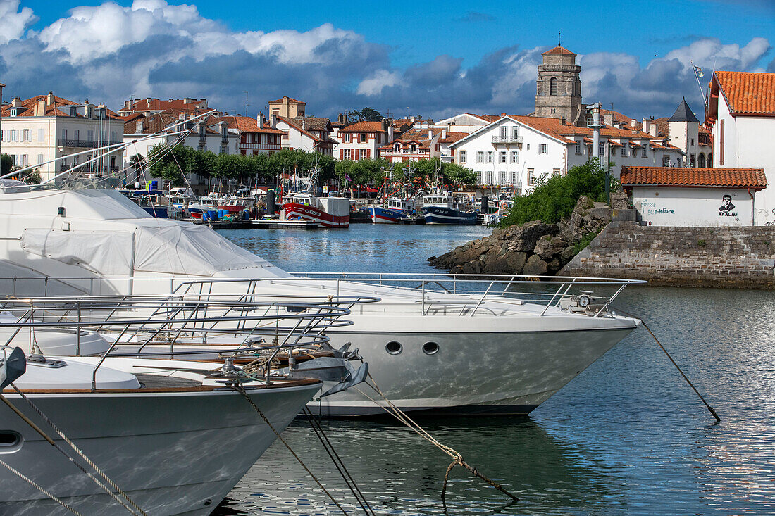 Saint Jean de luz, Port of Saint-Jean de Luz, Aquitaine, France