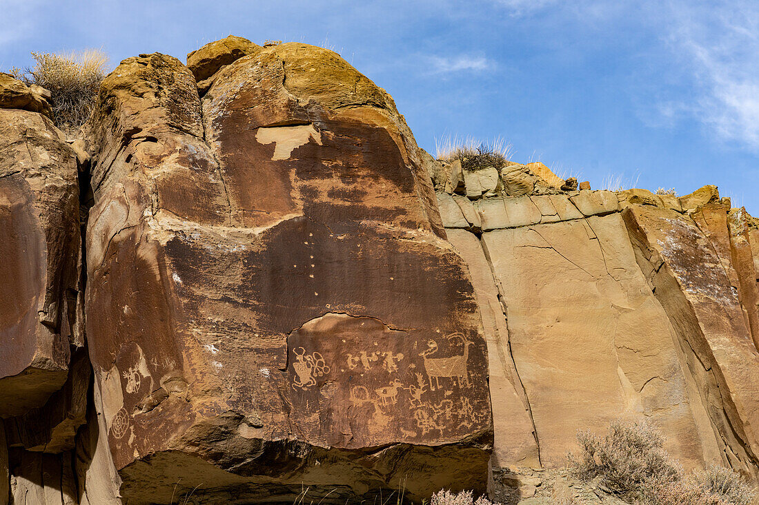 Eine prähispanische Felszeichnung der amerikanischen Ureinwohner im Nine Mile Canyon in Utah