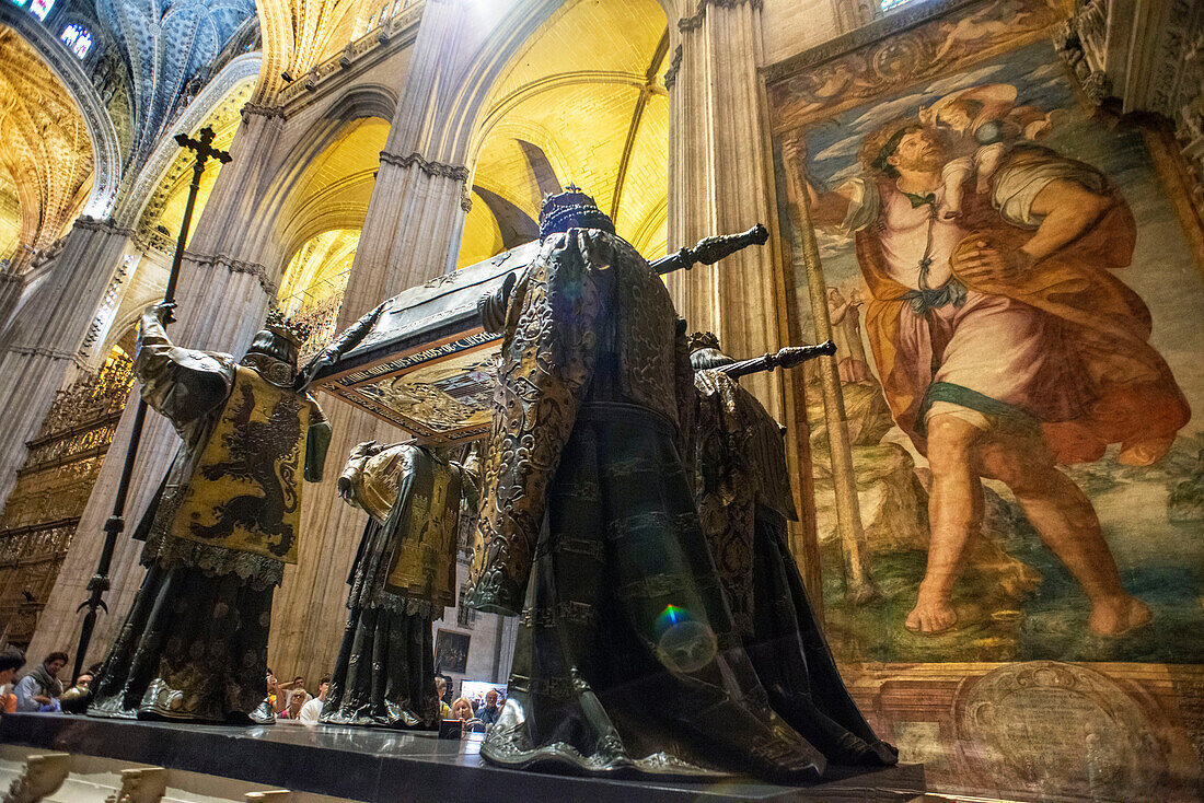 Grabmal von Cristobal Colon in der Kathedrale von Sevilla, Andalusien, Spanien