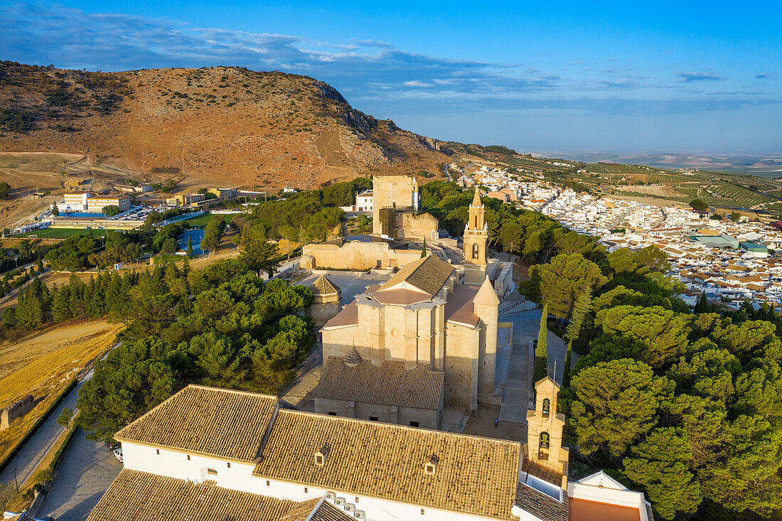 Luftaufnahme der Altstadt von Estepa in der Provinz Sevilla in Andalusien im Süden Spaniens