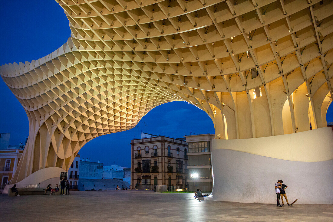 Sevilla Las Setas Pilzskulptur aus Holz mit archäologischem Museum, Dachterrasse und Aussichtspunkt, Sevilla Andalusien Spanien