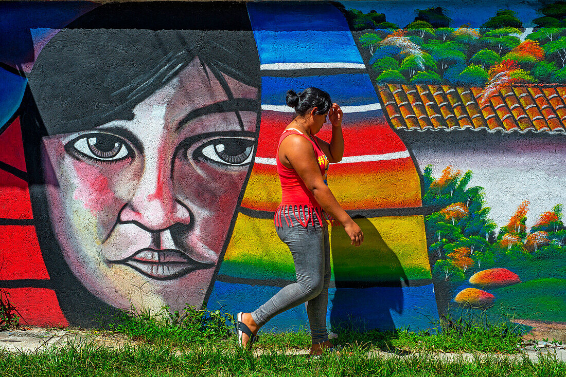 Wandgraffiti in San Bartolomé Perulapia in Cuscatlan, El Salvador, Mittelamerika