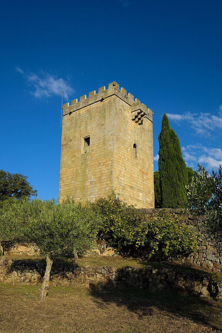 Einer der Türme der Burg von Pinhel, Portugal