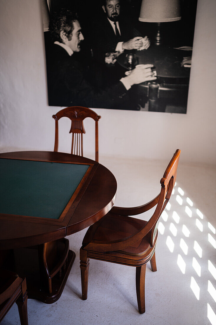 Das Lagomar-Museum, auch bekannt als Omar Sharifs Haus, einzigartiges ehemaliges Wohnhaus mit natürlichen Lavahöhlen, heute ein Restaurant, eine Bar und eine Kunstgalerie auf Lanzarote, Kanarische Inseln, Spanien