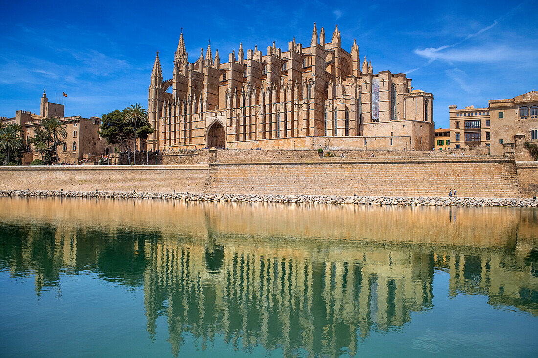 Cathedral of Santa Maria Palma Majorca in the Old Town of Palma de Majjorca, Balearic Islands, Spain