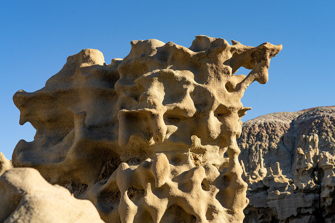 Fantastisch erodierte Sandsteinformationen in der Fantasy Canyon Recreation Site, in der Nähe von Vernal, Utah