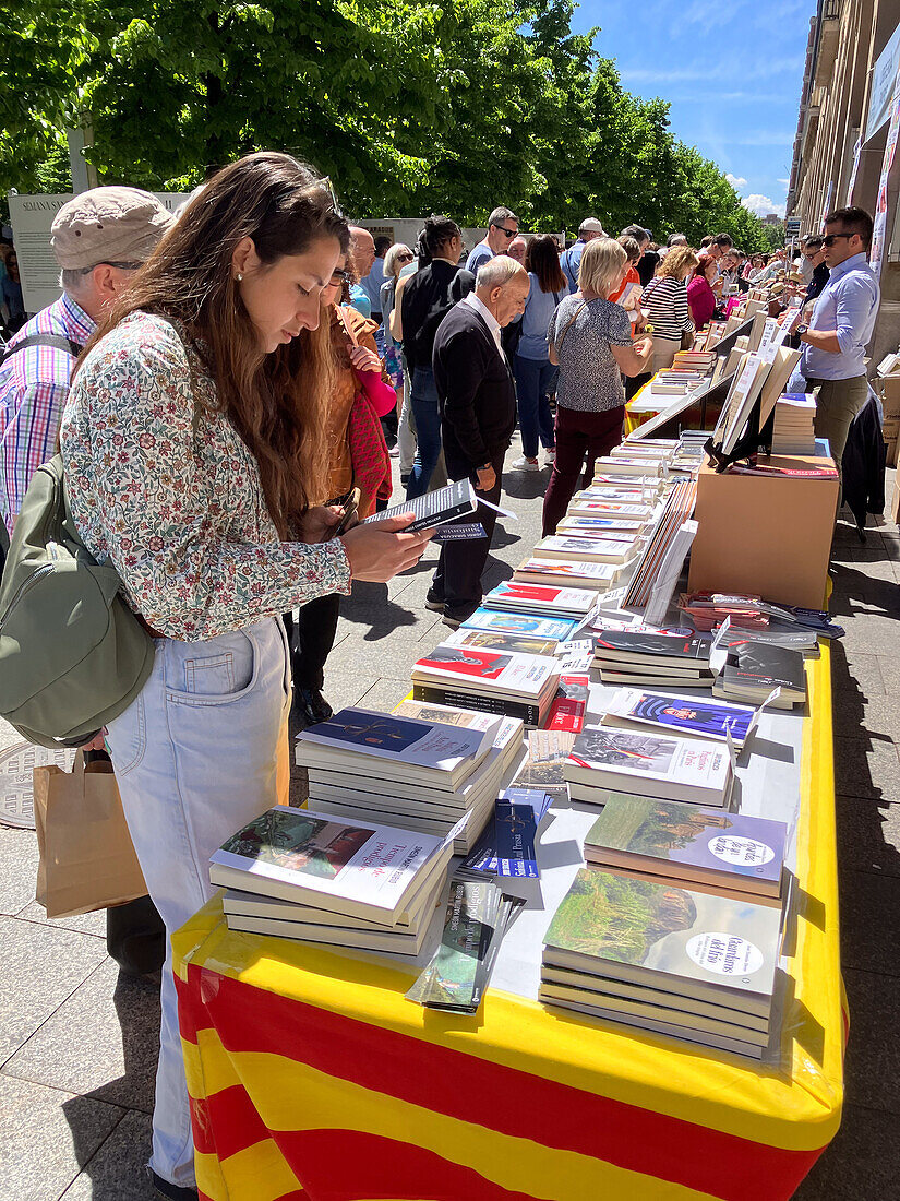 Dia del Libro (Book Day) during Saint George´s Day in Zaragoza, Aragon, Spain