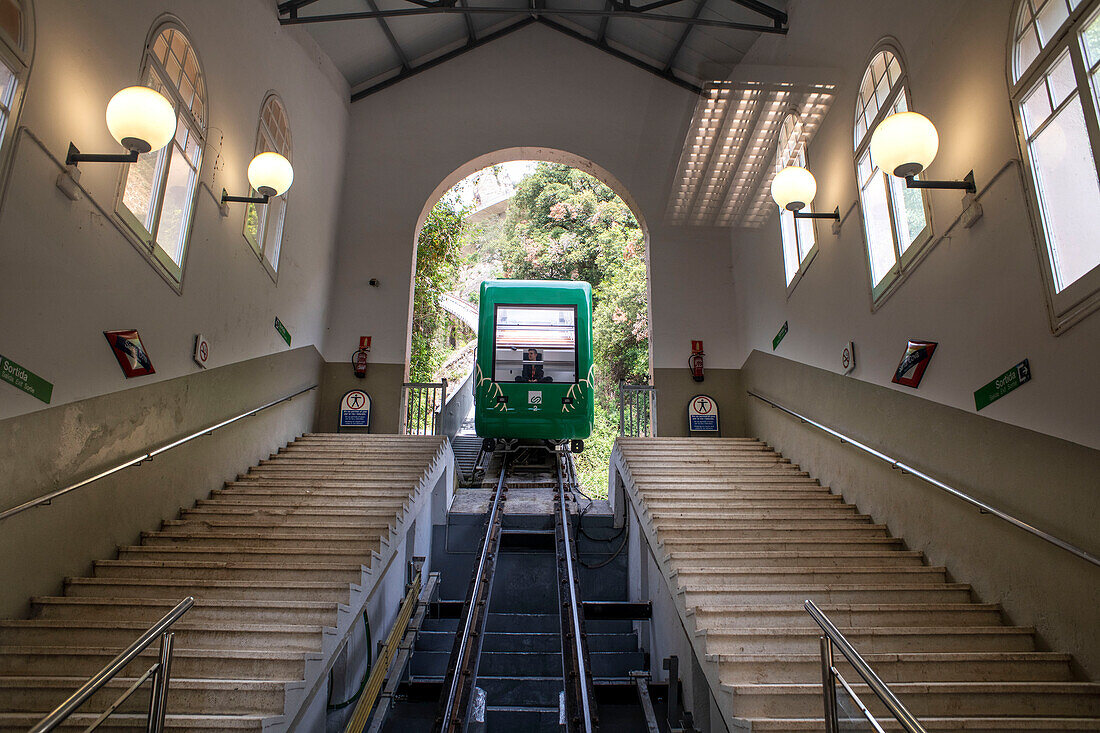 Seilbahnstation Santa Cova Kapellenstation auf dem Berg Montserrat in Monistrol de Montserrat, Barcelona, Katalonien, Spanien