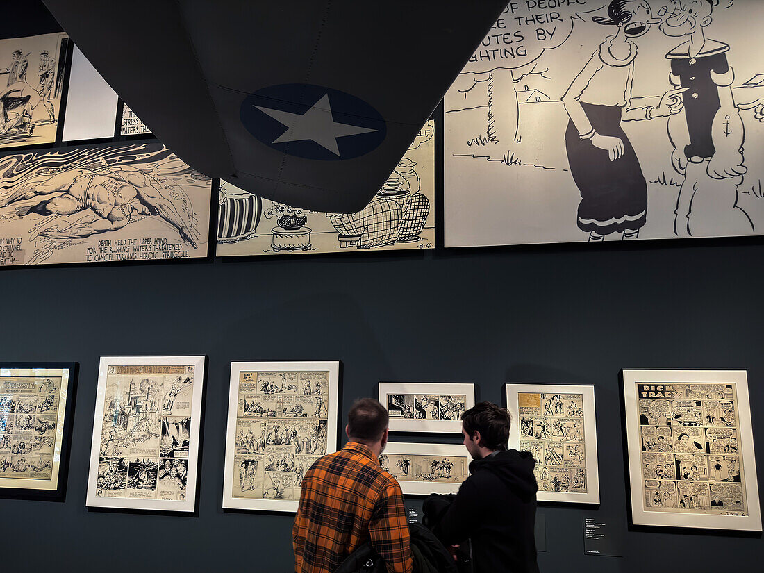 Die Ausstellung "Comic, Träume und Geschichte" im CaixaForum bietet einen Rundgang durch einige der besten Comics der Geschichte und gibt einen Einblick in den Produktionsprozess von Comics, Zaragoza, Spanien