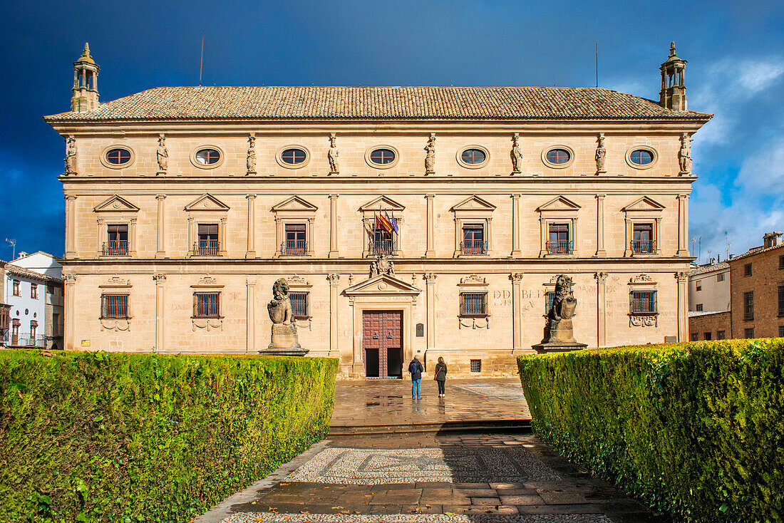 Town Hall, Palacio de las Cadenas by architect Andrés de Vandelvira in plaza Vazquez de Molina. Ubeda, Jaén province. southern Andalusia. Spain Europe