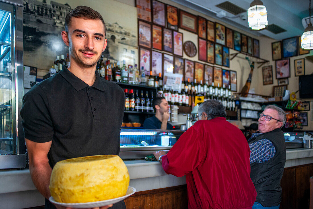 Taberna Santos tapas bar restaurant Las Tortillas De Patata Gigantes De Córdoba Andalusia Spain. The largest potato omelettes in the world.