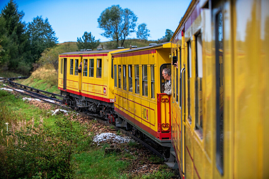 Fahrt mit dem Gelben Zug oder Train Jaune, Pyrénées-Orientales, Languedoc-Roussillon, Frankreich