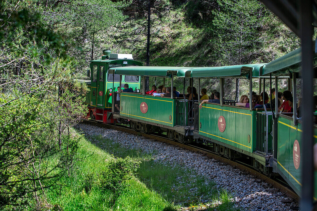 Tren del Ciment, an der Gartenstation Jardins Artigas, La Pobla de Lillet, Castellar de n'hug, Berguedà, Katalonien, Spanien