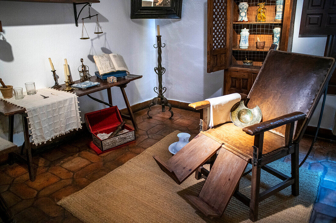 The surgery room. Cervantes Birthplace Museum, Alcala de Henares. Community of Madrid, Spain. This room recreates the surgery in whic Cervantes´father, Rodrigo Cervantes, carried out his porfession.