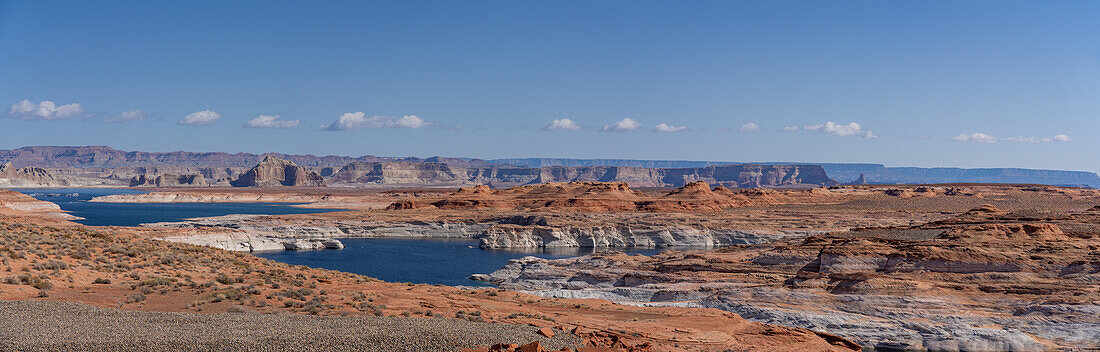 Die Wahweap Bay und das südliche Ende des Lake Powell in der Glen Canyon National Recreation Area, Arizona