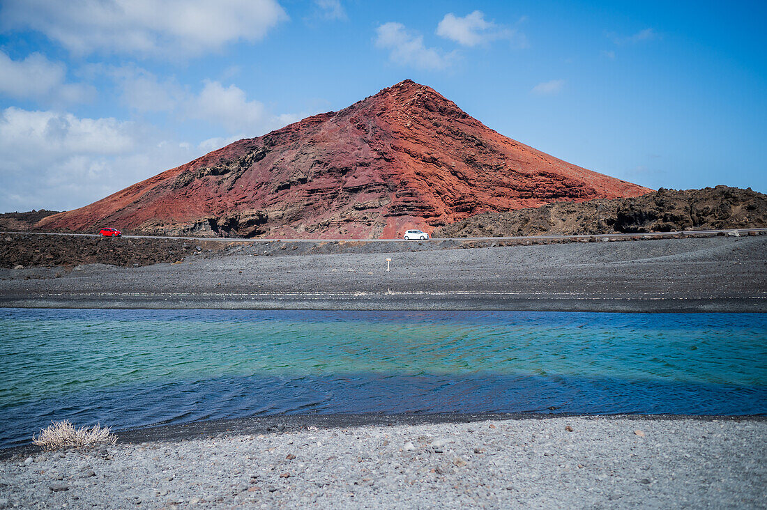 Vulkan Bermeja und Grüner See Jr. auf Lanzarote, Kanarische Inseln, Spanien