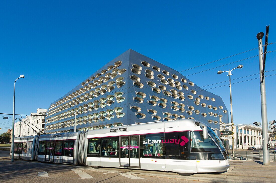 France, Meurthe et Moselle, Nancy, the tramway and modern building located on XX Corps avenue in the new district called Ile de Corse