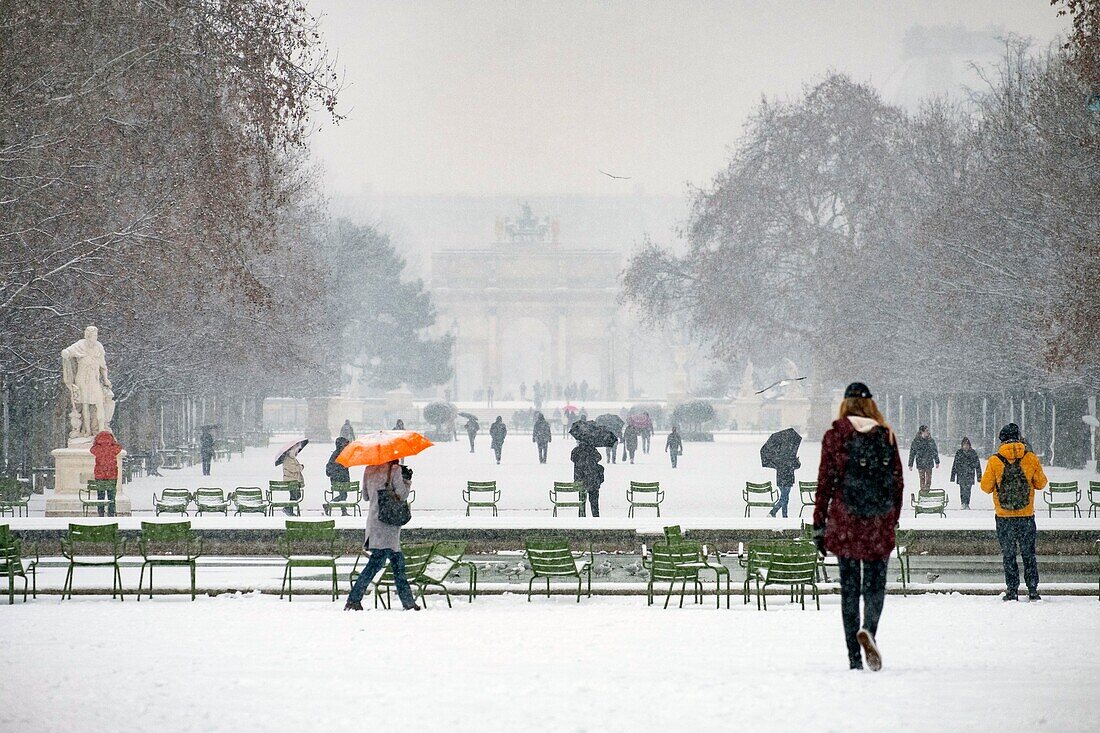 Frankreich, Paris, der Tuileriengarten unter dem Schnee