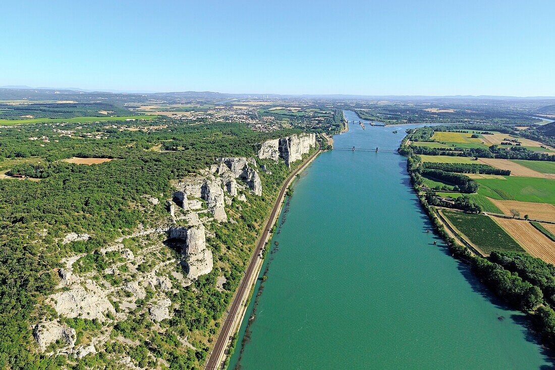 Frankreich, Drome, Donzere, Brücke über die Rhone, Donzere-Parade (Luftaufnahme)