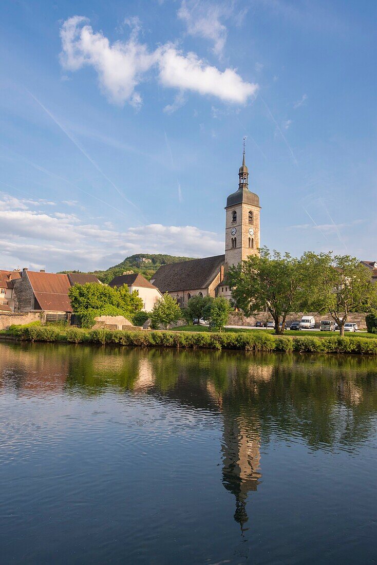 France, Doubs, Loue valley, village of Ornans mirror of Loue ans saint Laurent church