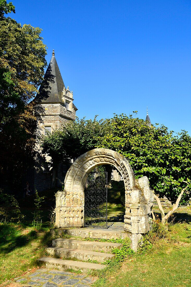 France, Morbihan, Rochefort en Terre, labelled les plus beaux villages de France (The Most Beautiful Villages of France), the Castle