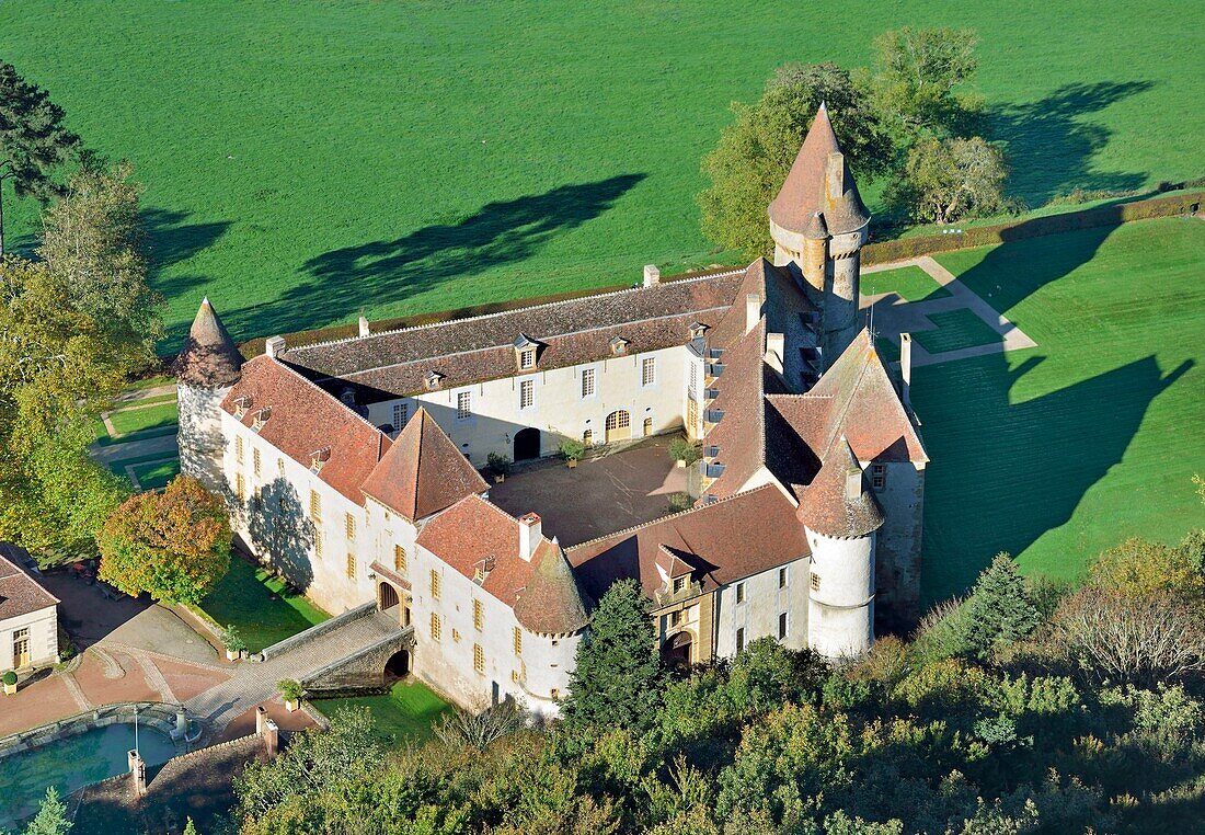 Frankreich, Nievre, das Schloss von Bazoches du Morvan, das Marschall Vauban gehörte (Luftaufnahme)