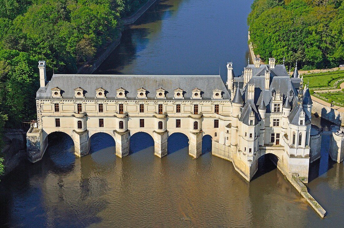 Frankreich, Indre et Loire, Chenonceau, Schloss Chenonceau (Luftaufnahme)