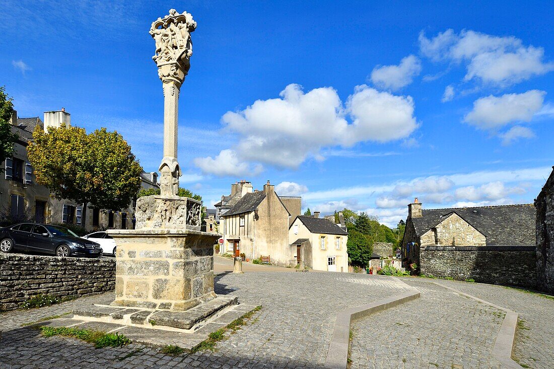 France, Morbihan, Rochefort en Terre, labelled les plus beaux villages de France (The Most Beautiful Villages of France), church of Notre Dame de la Tronchaye