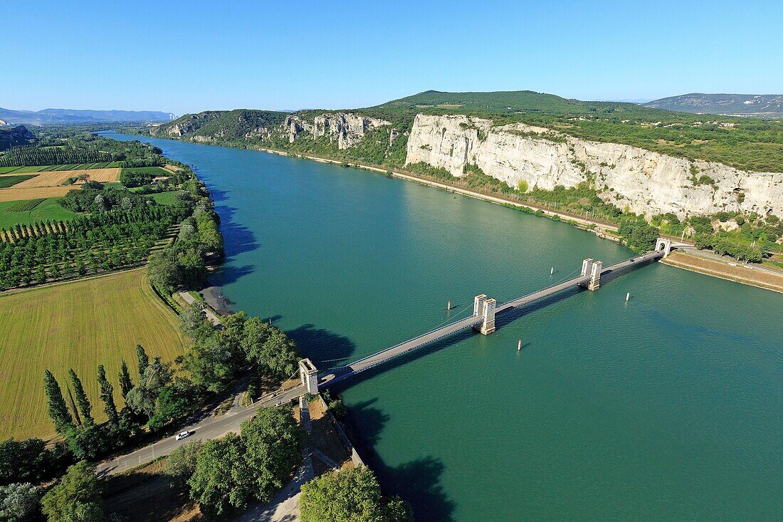 Frankreich, Drome, Donzere, Pont de Robinet (1847) an der Rhone, denkmalgeschützt, Donzere-Parade (Luftaufnahme)