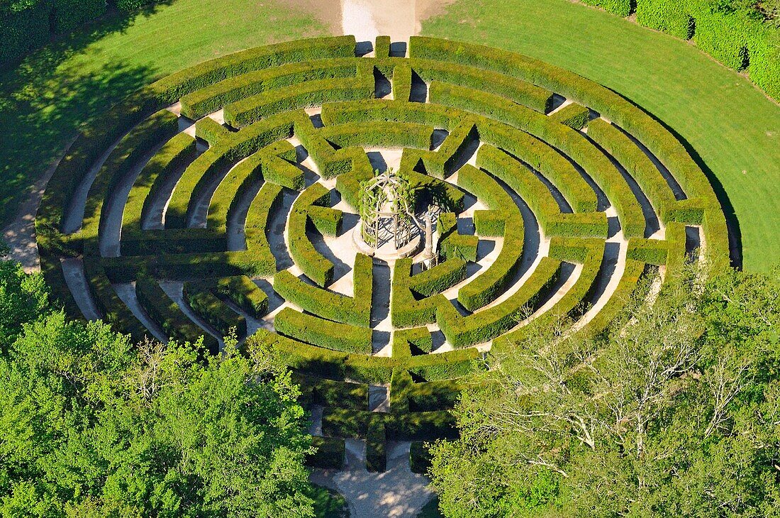 Frankreich, Indre et Loire, Chenonceau, Schlossgarten von Chenonceau (Luftaufnahme)