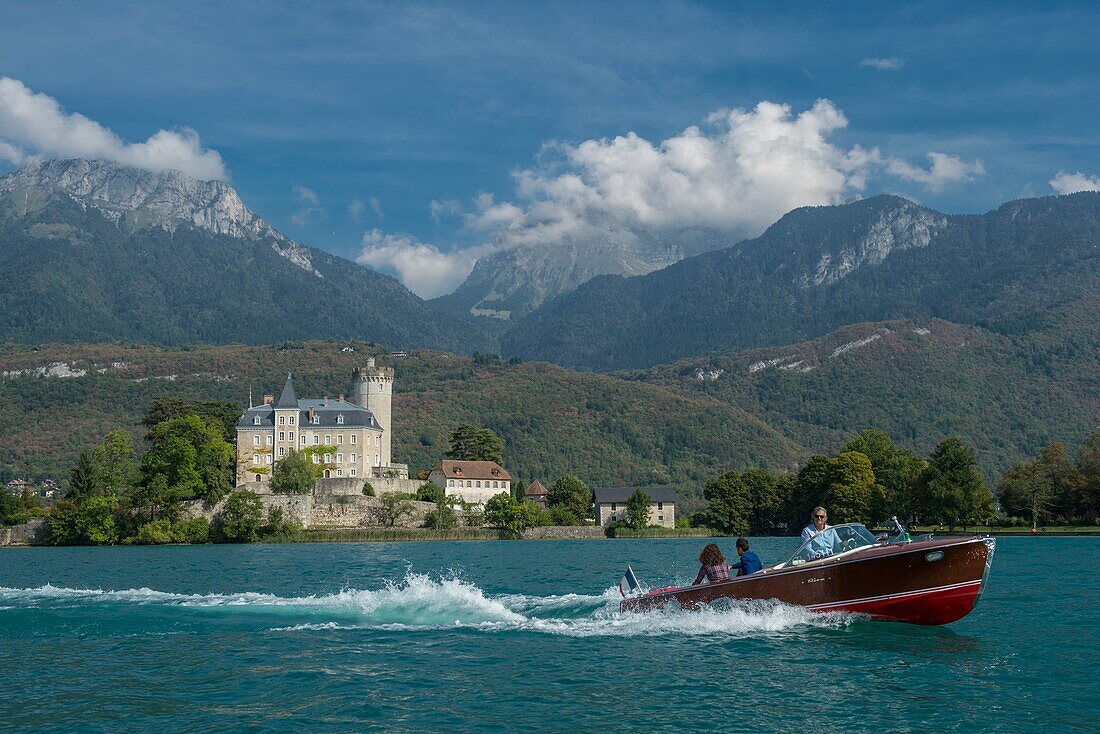 France, Haute Savoie, Annecy, boat trip on the lake Riva with the castle of Duingt and the mountain of Tournette